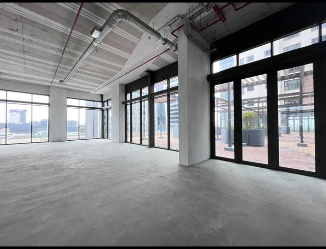 2,378M² RETAIL TO LET IN FORESHORE